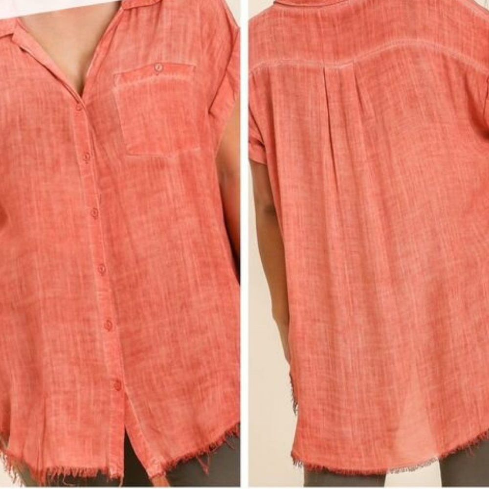 Women's Umgee Coral Button-Up Top - Picture 1 of 1